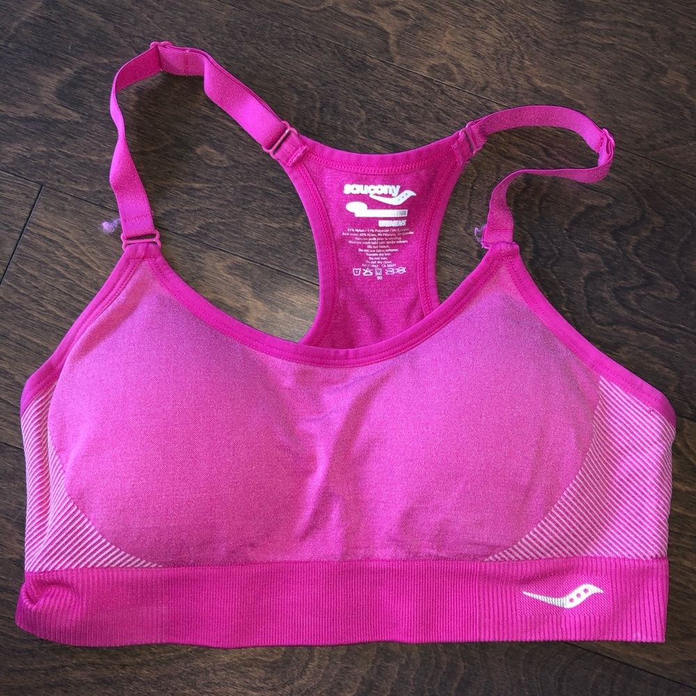 Saucony sports bra pink
